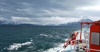 Schiff in der arktischen See